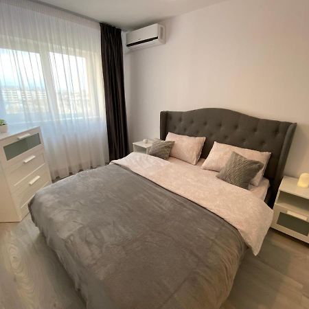 Zian Flat Apartment Bukares Bagian luar foto