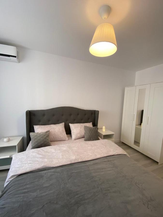 Zian Flat Apartment Bukares Bagian luar foto