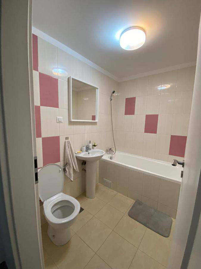 Zian Flat Apartment Bukares Bagian luar foto